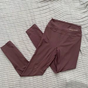 Whitney Simmons, GYMSHARK Leggings